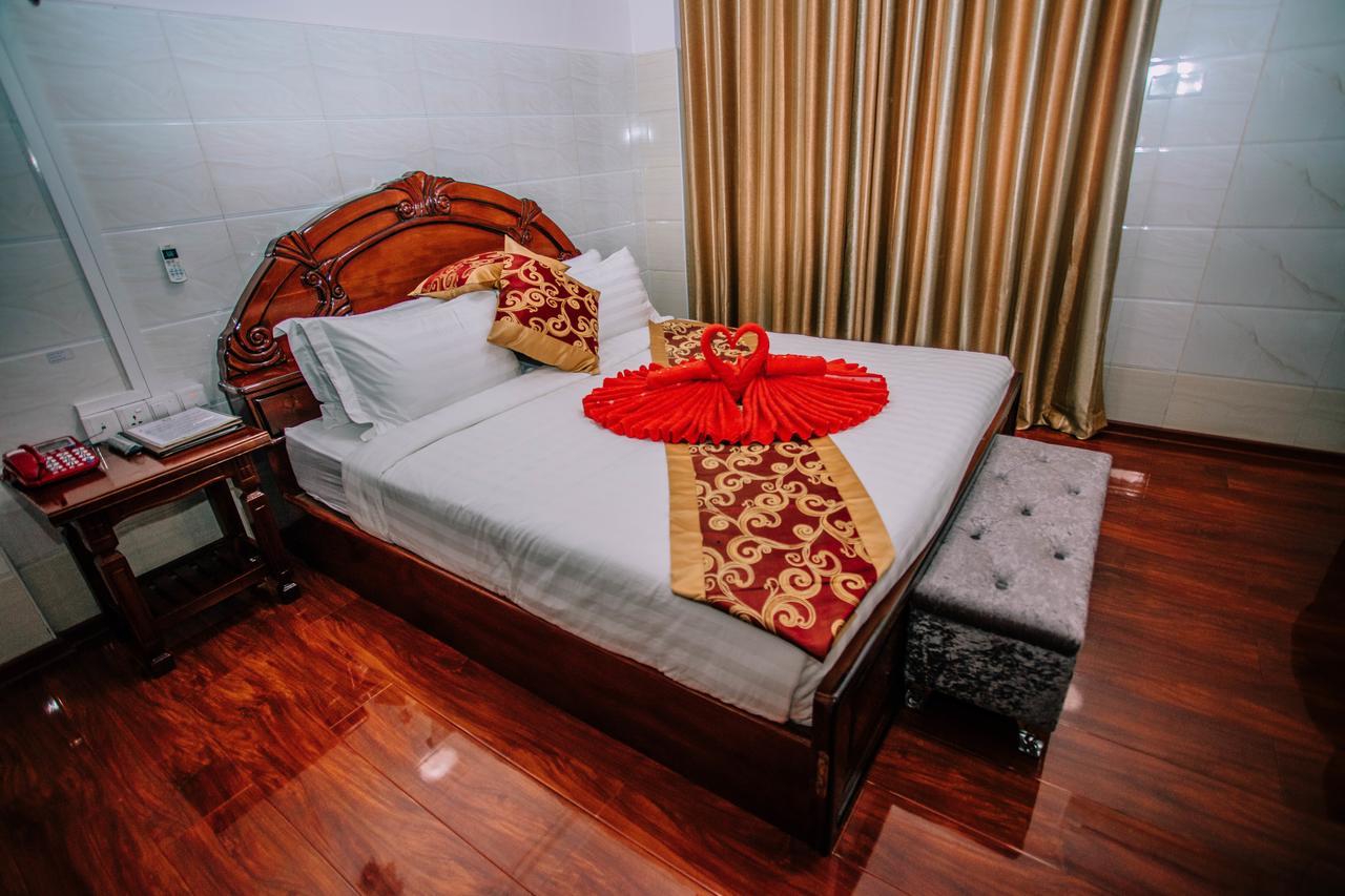 Amber Palace Hotel Myitkyinā Buitenkant foto