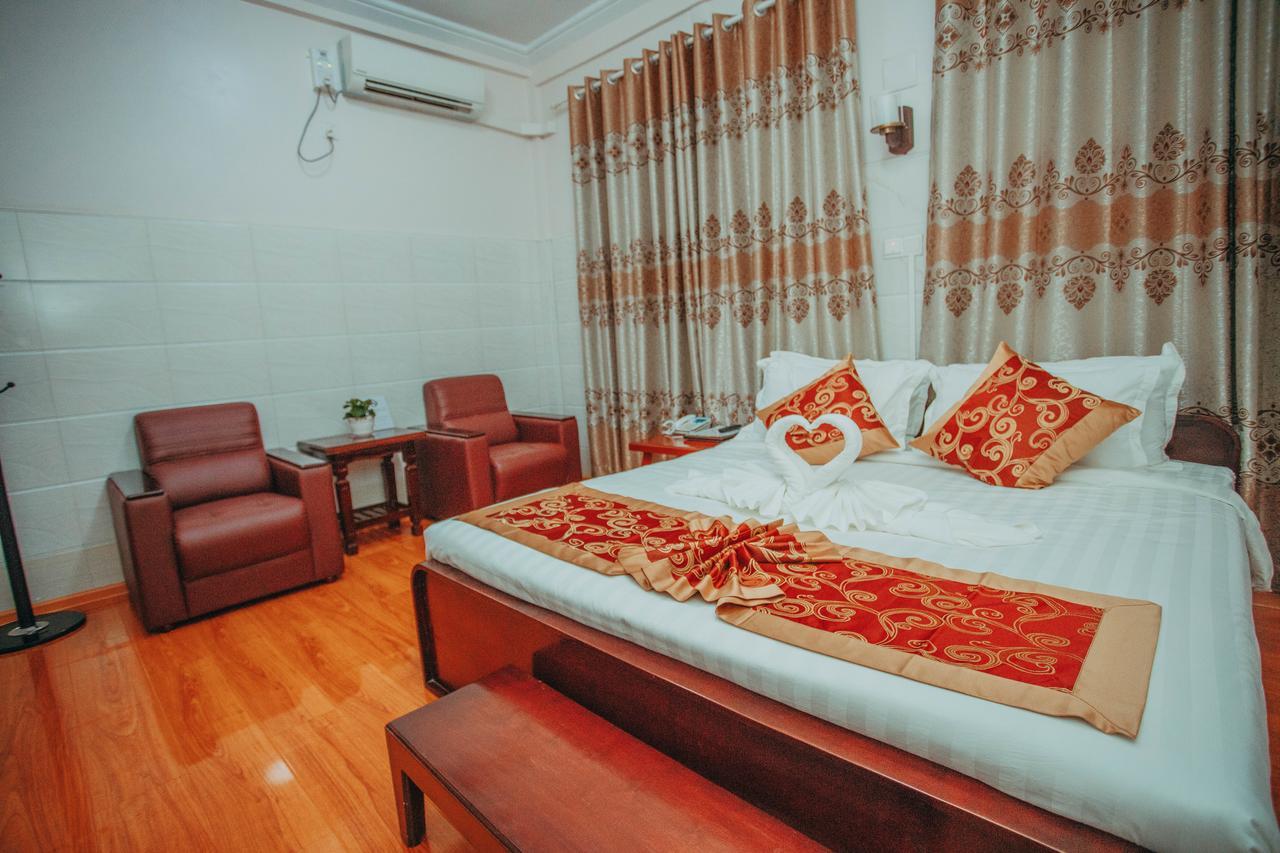 Amber Palace Hotel Myitkyinā Buitenkant foto
