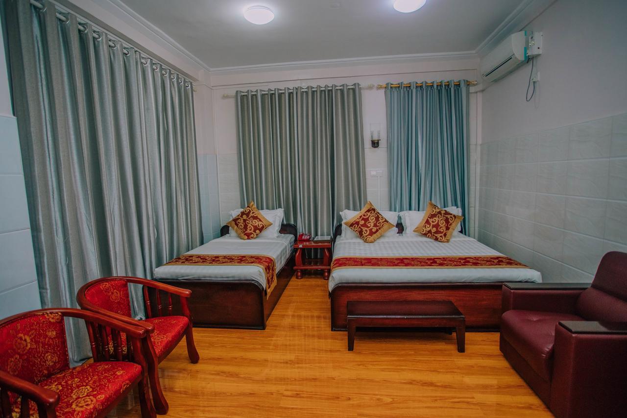 Amber Palace Hotel Myitkyinā Buitenkant foto